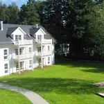 Апартаменты Louisenhof Ferienapartments Und Wellness *