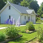 Louisenhof Ferienapartments Und Wellness Апартаменты Бург